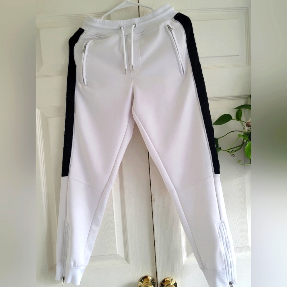 INC International Concepts White and Black Joggers For Men